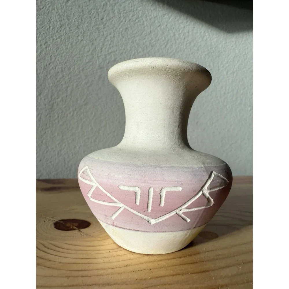 Vintage Native Sioux Pottery 3.5